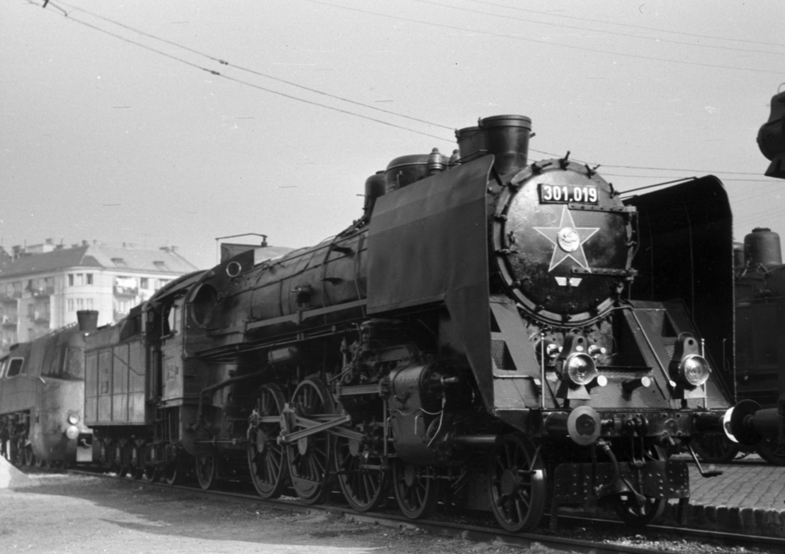 Hungary, Budapest I., Déli pályaudvar, gőzmozdony kiállítás a Nemzetközi Vasútmodellező Szövetség (MOROP) Budapesten ülésező kongresszusa alkalmával., 1966, Fortepan/Album048, steam locomotive, train station, MÁV Class 242, Budapest, Fortepan #203495