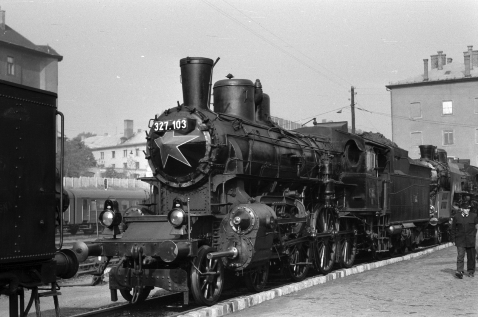 Hungary, Budapest I., Déli pályaudvar, gőzmozdony kiállítás a Nemzetközi Vasútmodellező Szövetség (MOROP) Budapesten ülésező kongresszusa alkalmával., 1966, Fortepan/Album048, MÁV Class 327, Budapest, Fortepan #203496