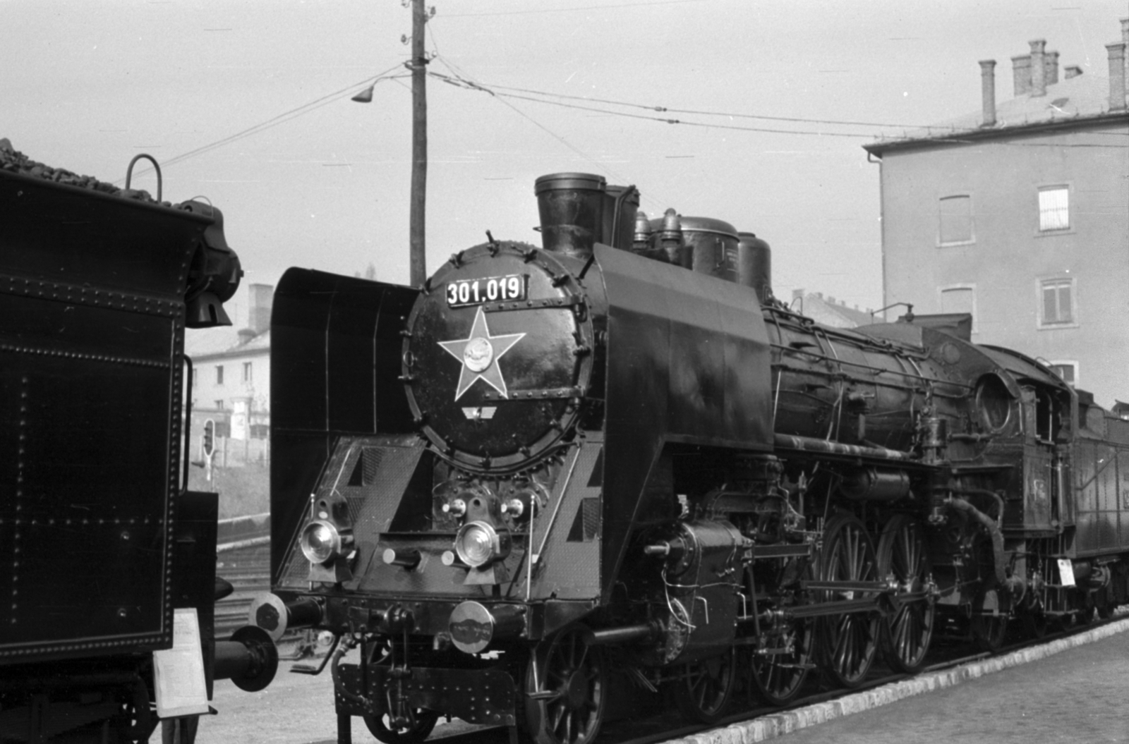 Hungary, Budapest I., Déli pályaudvar, gőzmozdony kiállítás a Nemzetközi Vasútmodellező Szövetség (MOROP) Budapesten ülésező kongresszusa alkalmával., 1966, Fortepan/Album048, steam locomotive, rail signal, train station, rails, Budapest, Fortepan #203500