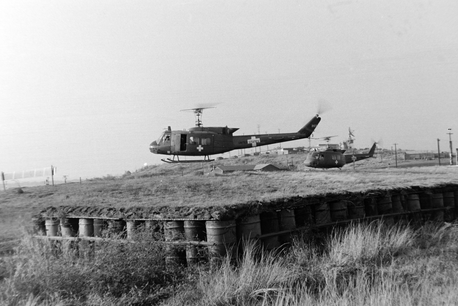 1973, Kővári György, helicopter, Bell-brand, Bell UH-1, Fortepan #203583