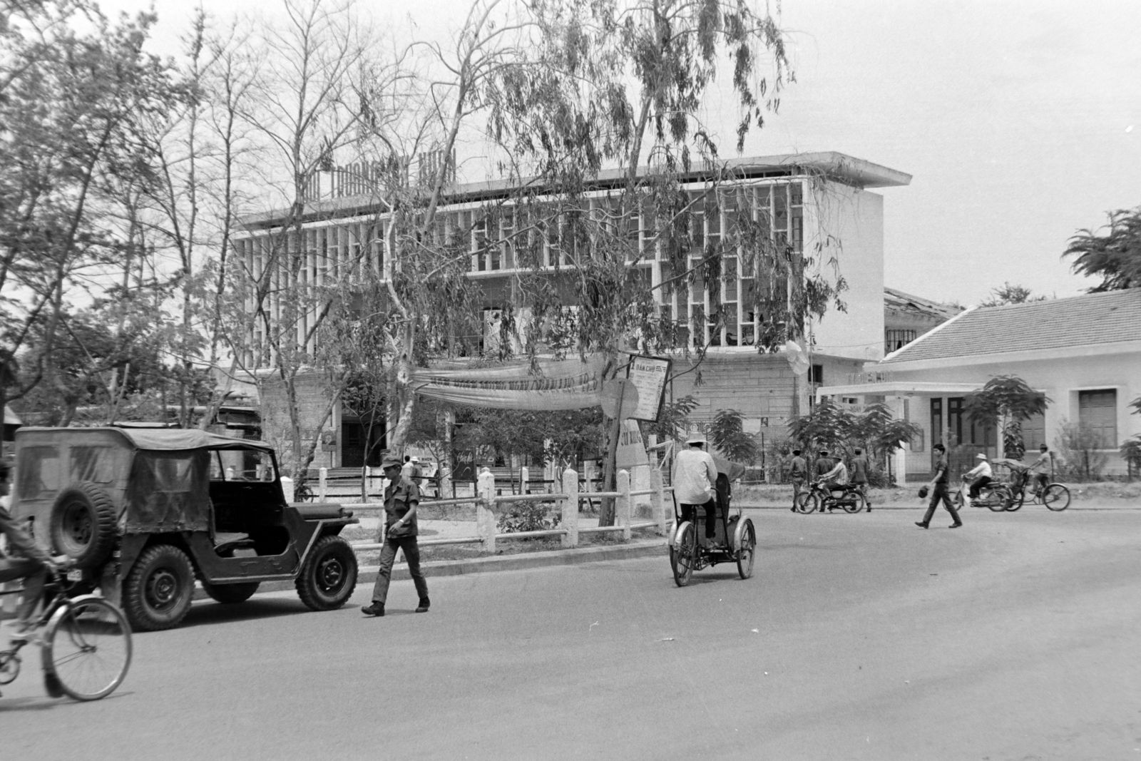 Vietnam, 1973, Kővári György, bicycle, tricycle, Fortepan #203675