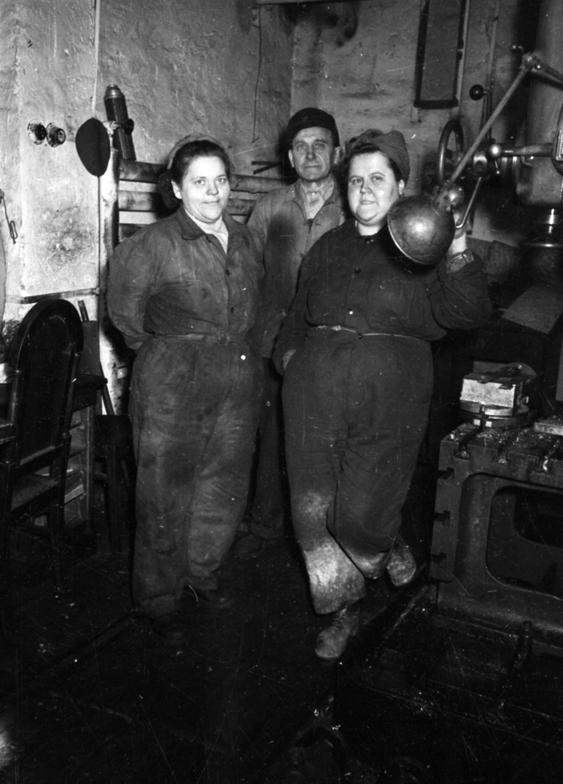 1959, Kurutz Márton, munkásnő, műhely, munkaruha, Fortepan #203861