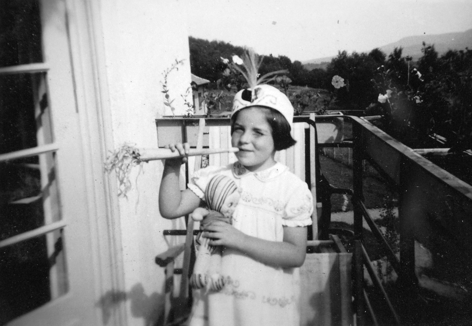1942, Fortepan, portrait, toy doll, musical instrument, costume, picture, kid, Fortepan #20405