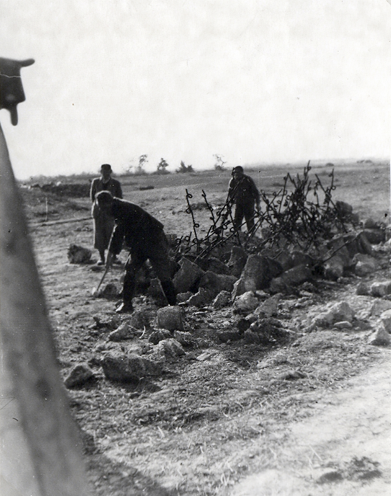 Romania,Transylvania, a Magyar Királyi Honvédség 209/18 honvéd tábori vegyes munkásszázad munkaszolgálatosai., 1940, Névai János, labor service, barb wire, Fortepan #204132