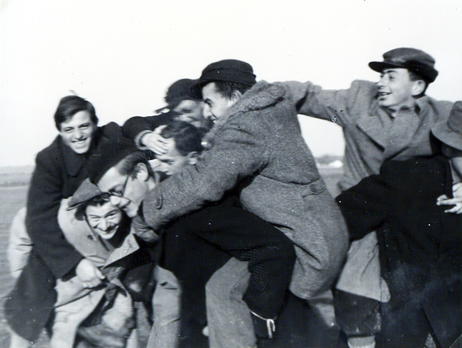 Románia,Erdély, Magyar Királyi Honvédség 209/18 honvéd tábori vegyes munkásszázad., 1940, Névai János, munkaszolgálatos, tréfálkozás, Fortepan #204151