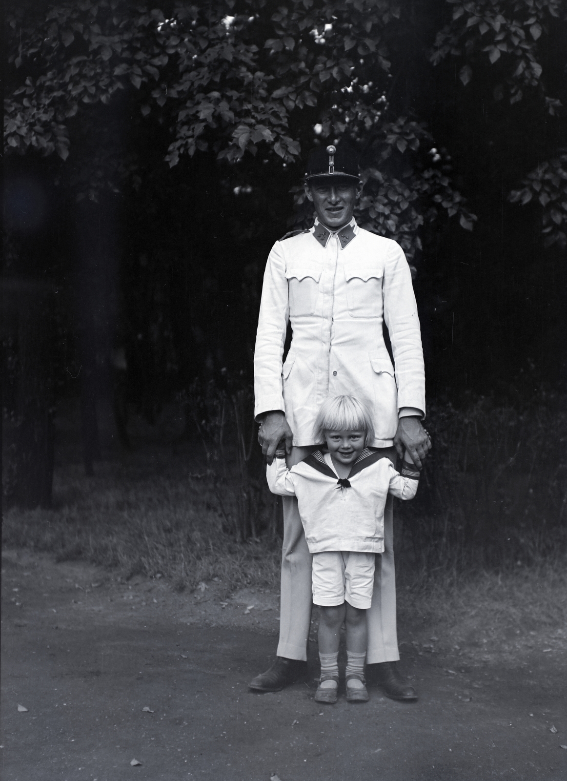 1933, Somogyvári Gergő, kid, uniform, hold hands, Fortepan #204391