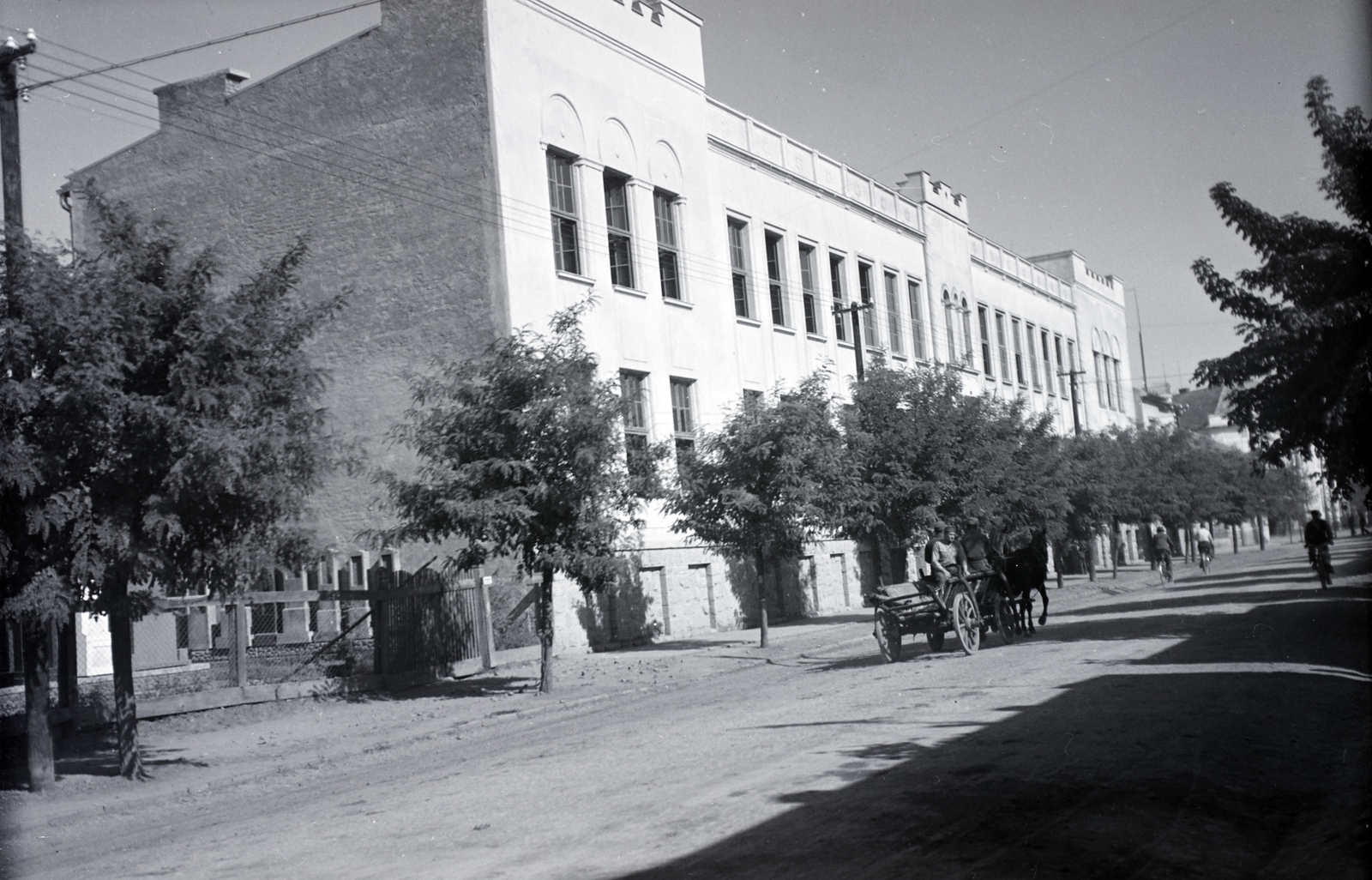 Ukraine,Zakarpattia Oblast, Mukachevo, Bölcs Jaroszláv utca 40., 1939, Somogyvári Gergő, street view, Fortepan #204471