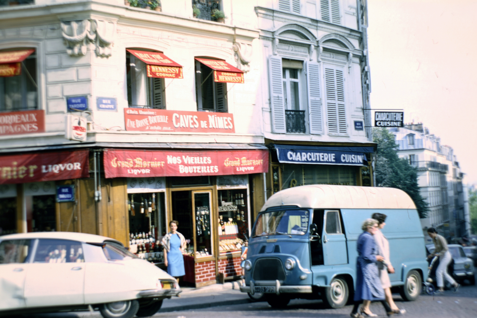 France, Paris, Rue Chappe, balra a Rue Tardieu., 1969, Szilágyi Zsófia, Fortepan #204593