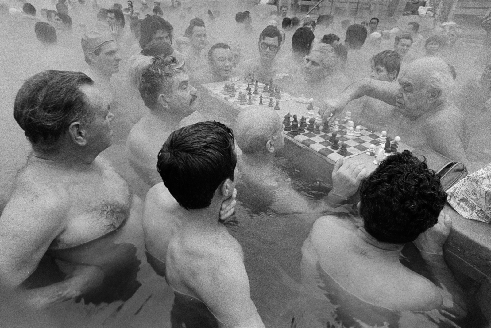 Hungary, Budapest XIV., a felvétel a Széchenyi fürdőben készült., 1973, Kereki Sándor, chess, thermal bath, Budapest, Fortepan #204784