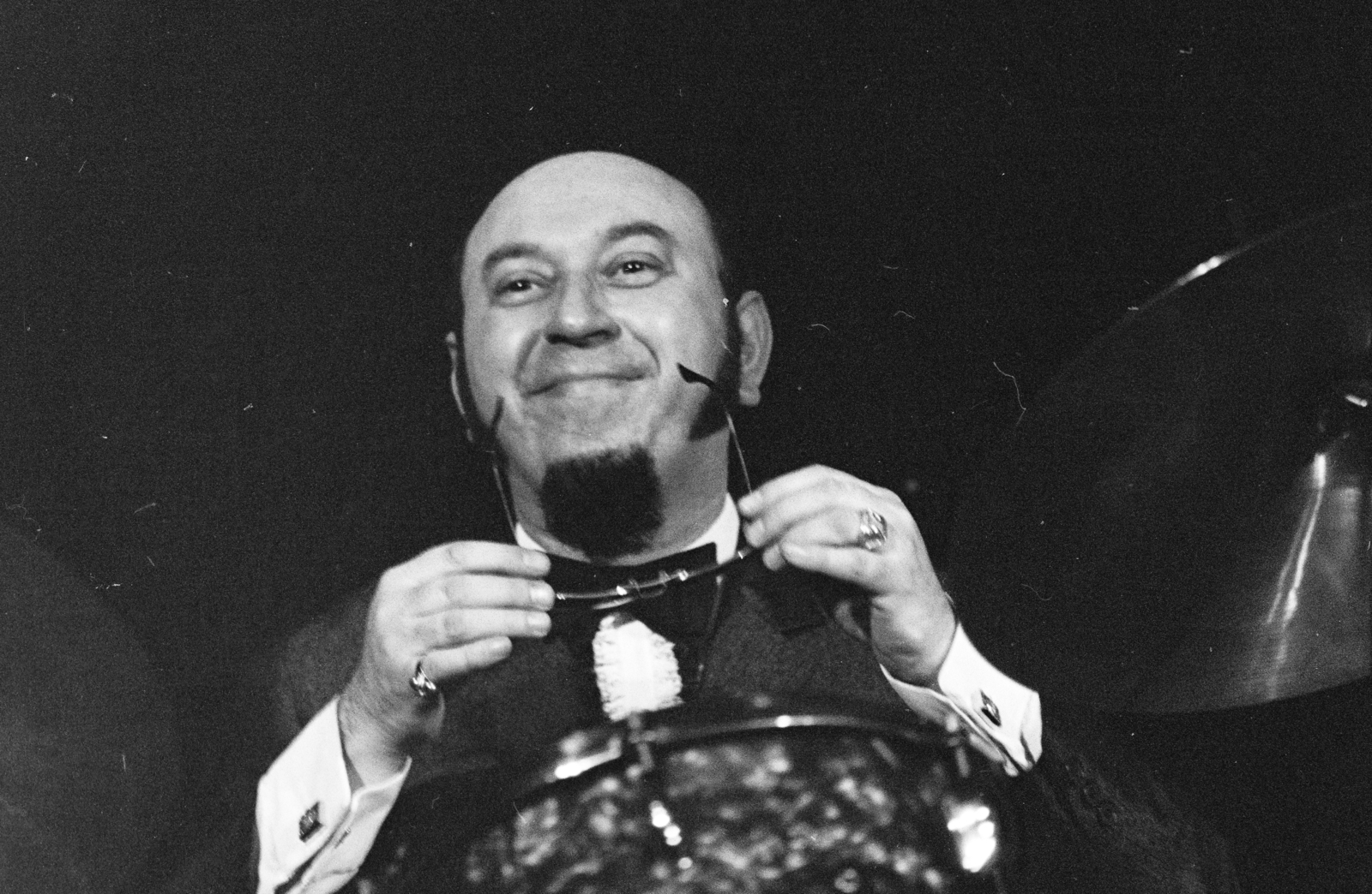 Hungary, Kovács Gyula dzsesszdobos., 1971, Kereki Sándor, man, beard, celebrity, bow tie, Fortepan #204786