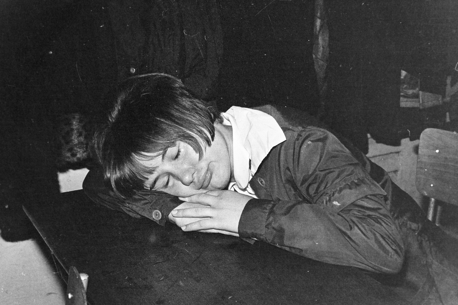 1968, Kereki Sándor, sleeping, school uniform, school desk, Fortepan #204881