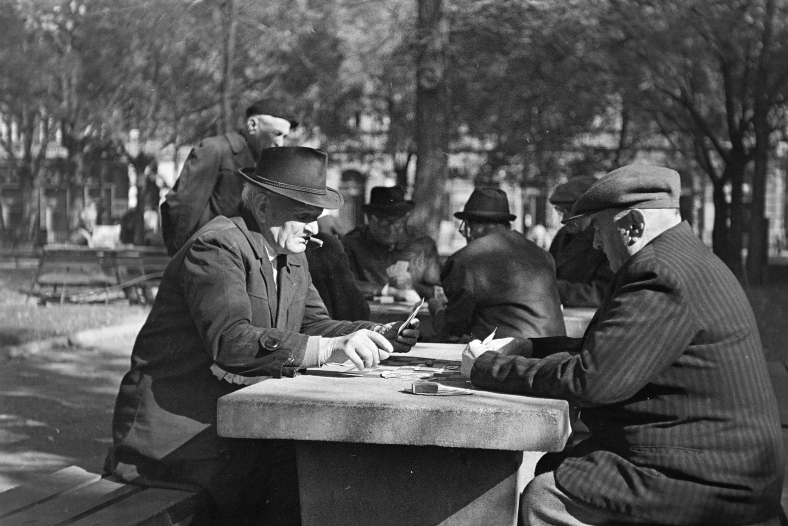 Hungary, Budapest VI., Hunyadi tér., 1971, Kereki Sándor, card game, Budapest, Fortepan #204926