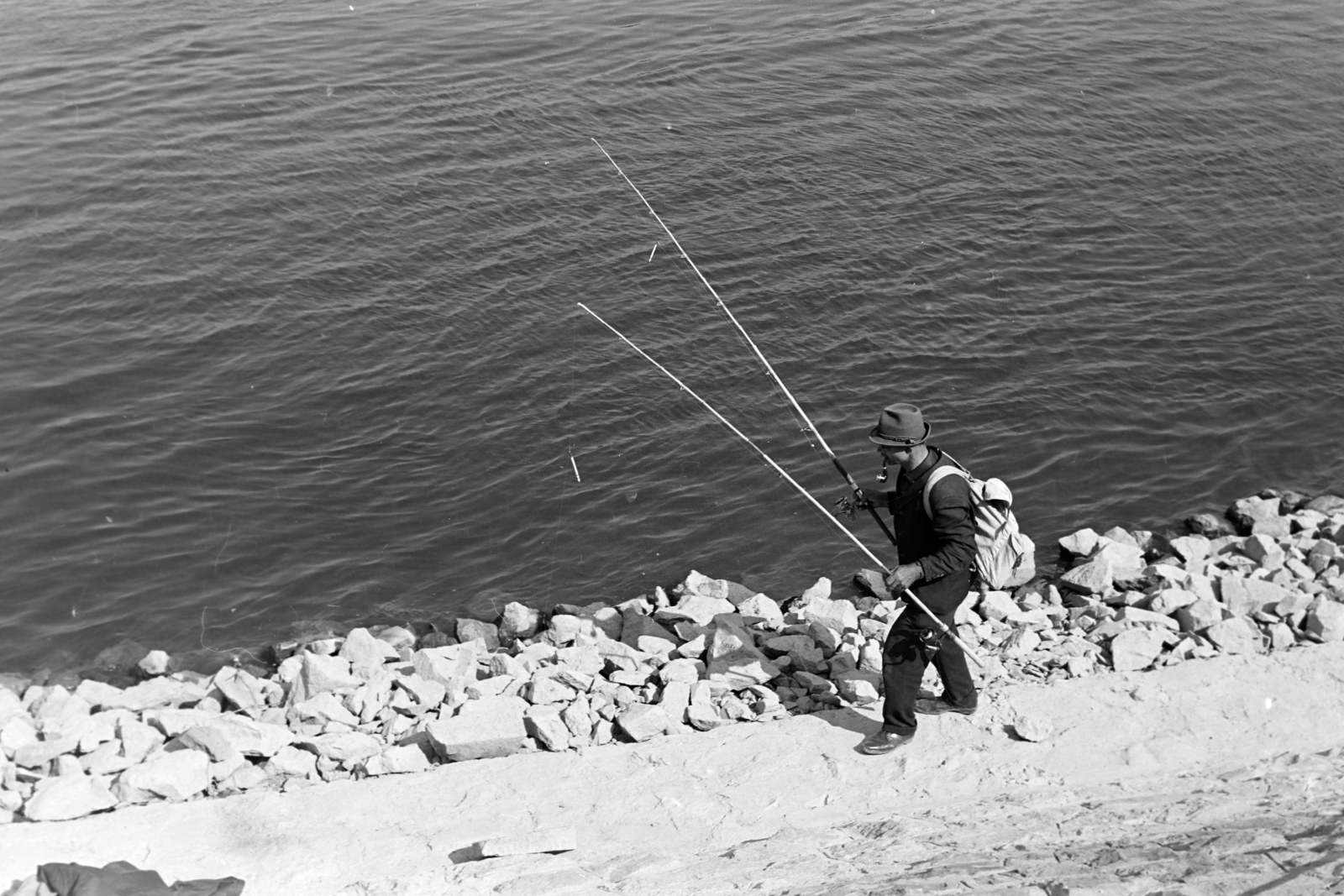 Hungary, Budapest, Duna-part., 1971, Kereki Sándor, fishing, fishing rod, Fortepan #204936