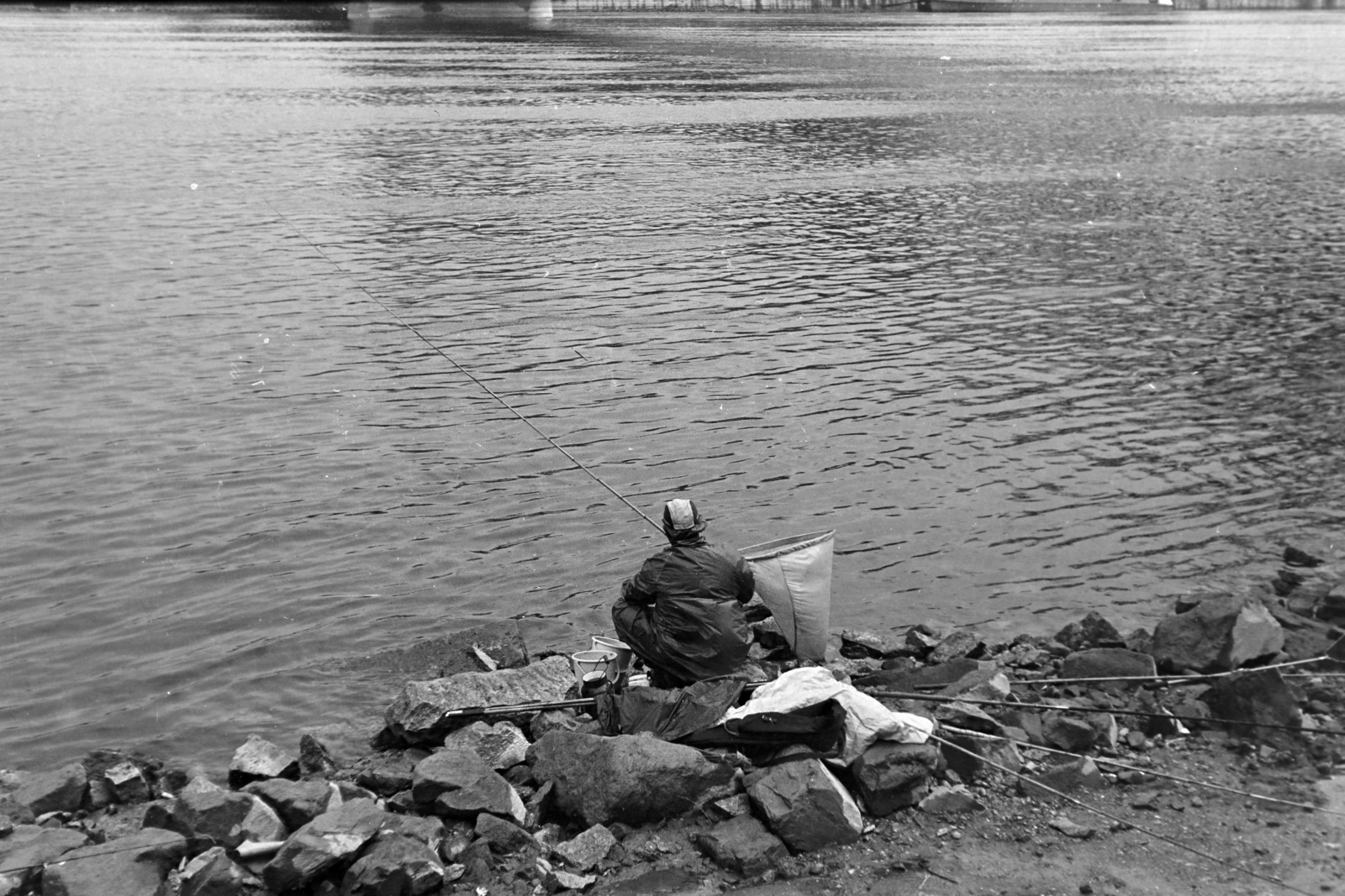 Hungary, Budapest XI., Duna-part., 1971, Kereki Sándor, fishing, Budapest, Fortepan #204960
