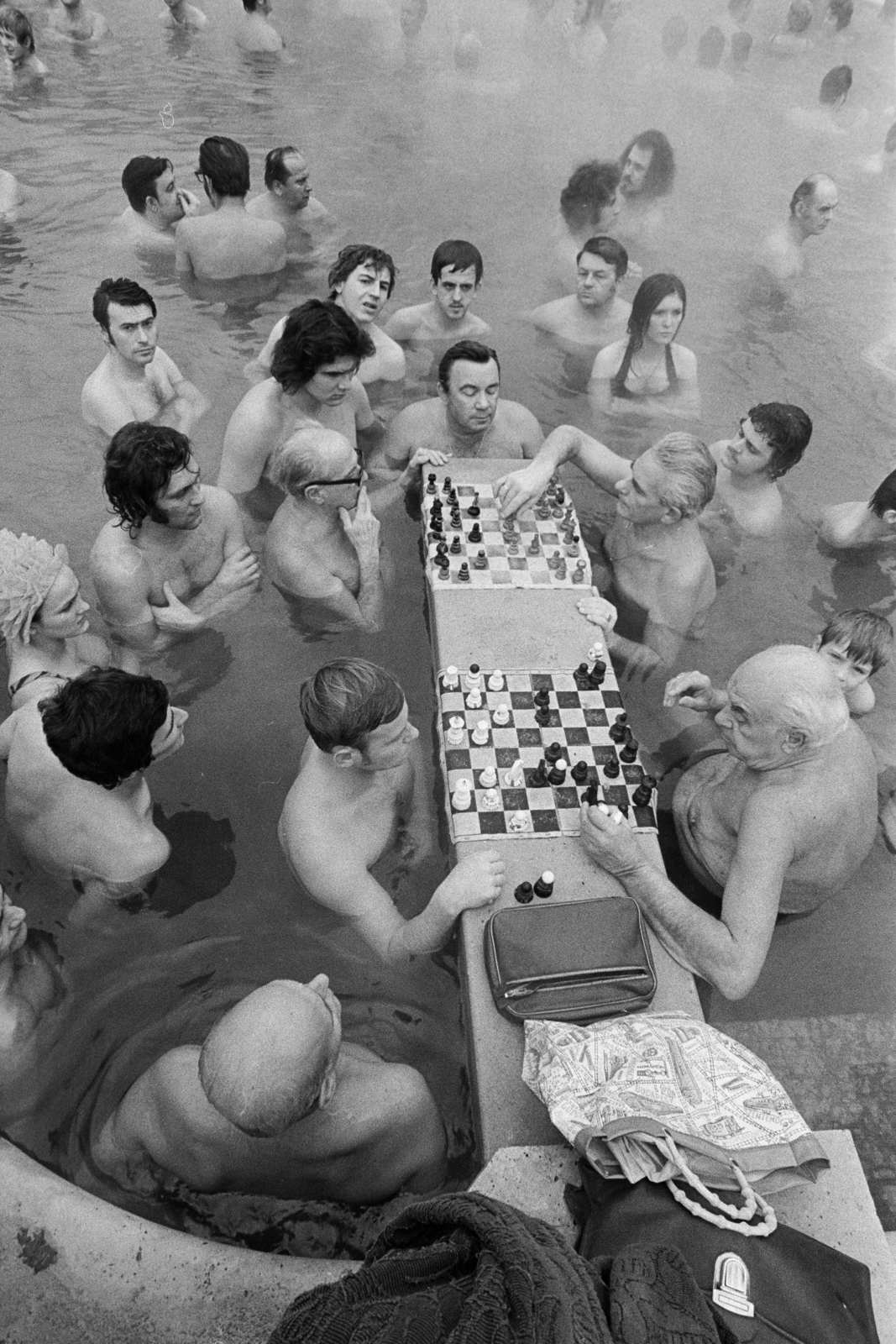 Hungary, Budapest XIV., a felvétel a Széchenyi fürdőben készült., 1973, Kereki Sándor, chess, thermal bath, Budapest, Fortepan #205232