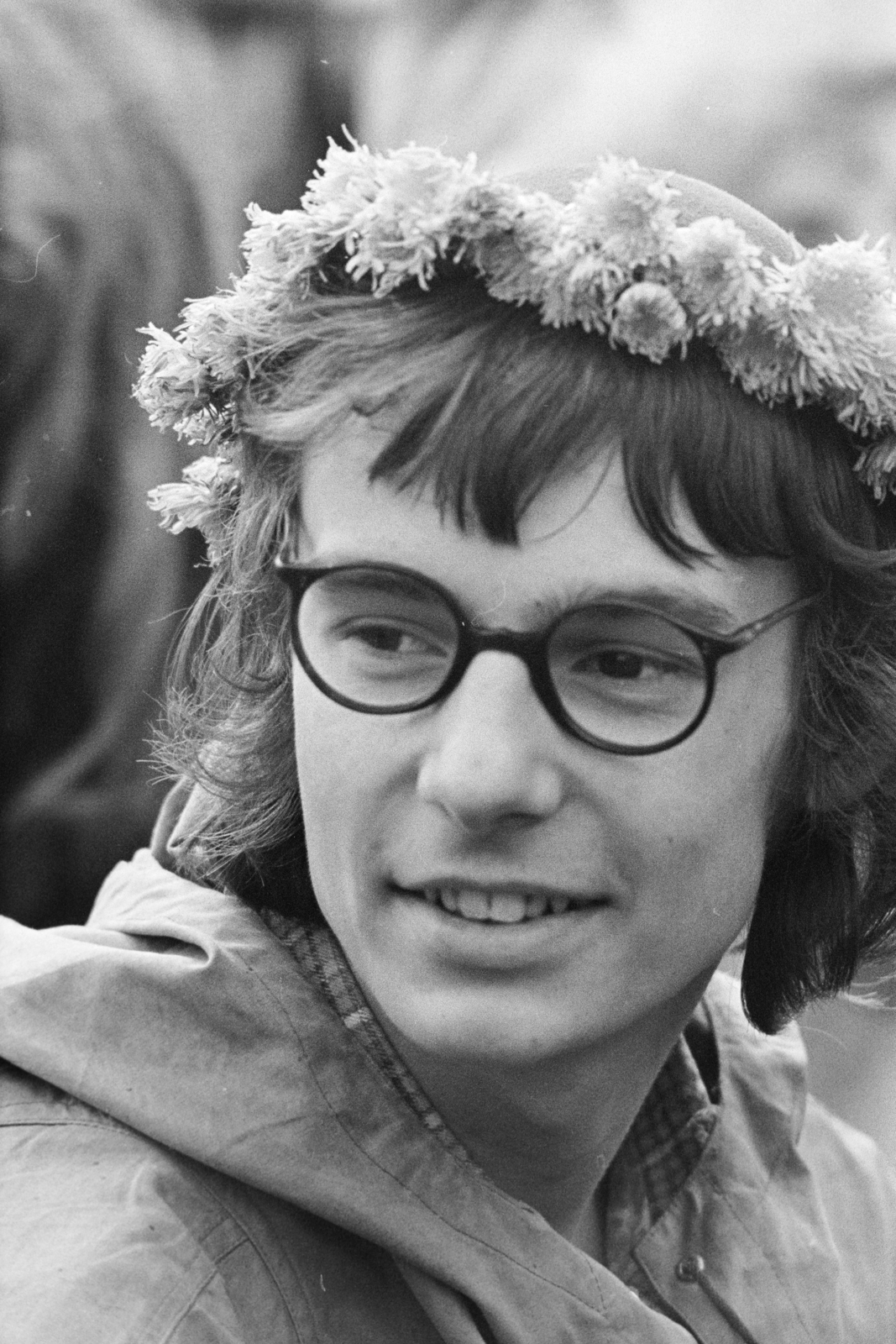 1974, Kereki Sándor, wreath, portrait, glasses, man, youth, Fortepan #205275