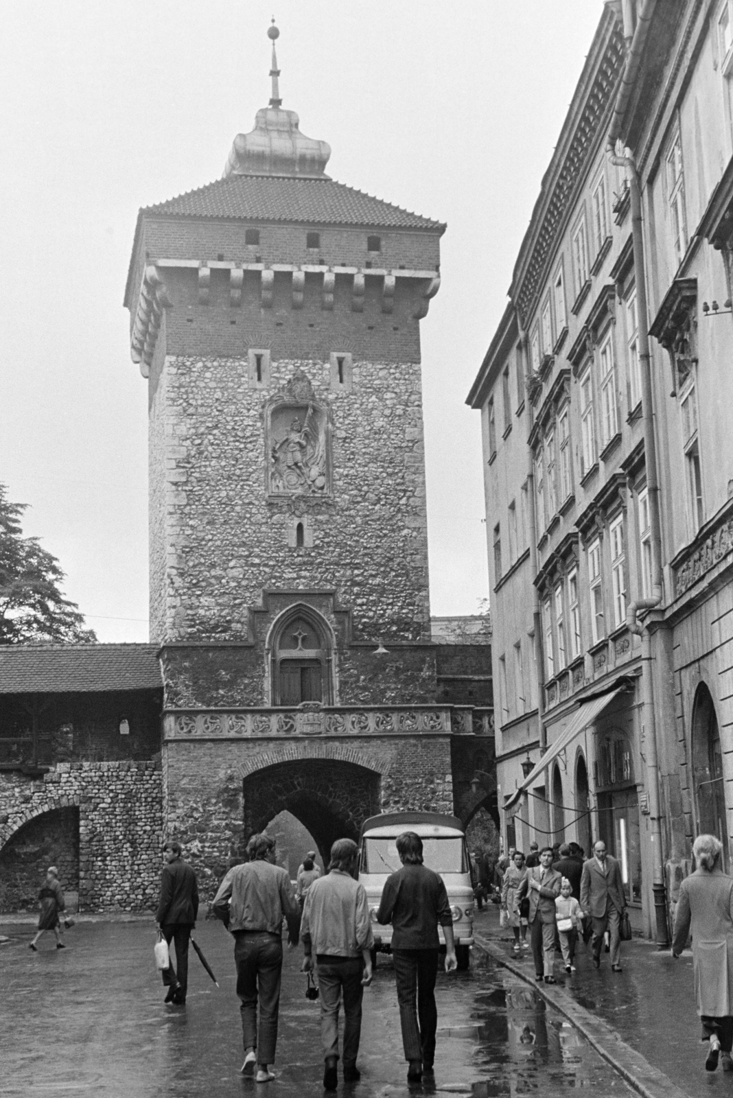 Lengyelország, Krakkó, Flórián kapu., 1974, Kereki Sándor, műemlék, dombormű, Fortepan #205384