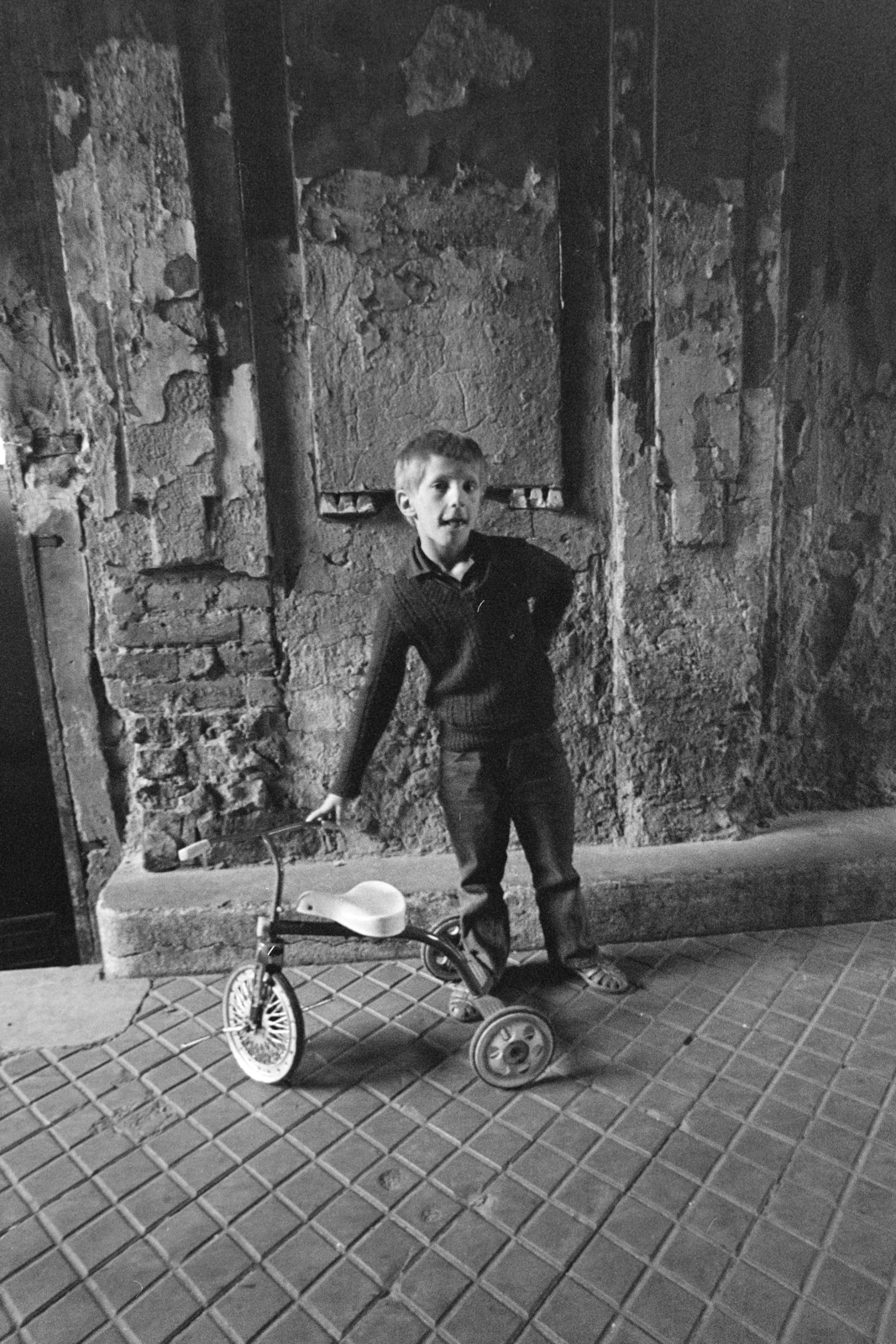 1977, Kereki Sándor, tricycle, ceramics, gateway, Fortepan #205475