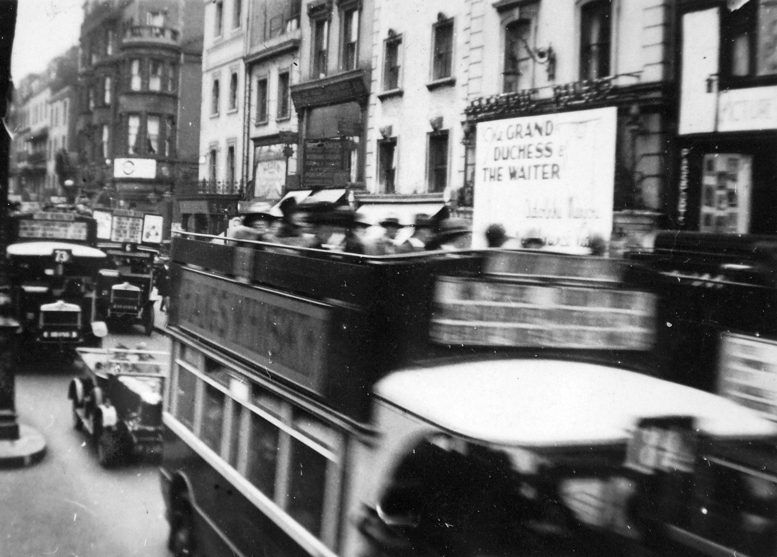 Egyesült Királyság, London, Oxford Street a Marble Arch közelében. A képen látható épületek helyén ma a Thistle Marble Arch szálloda található., 1926, Fortepan, autóbusz, emeletes autóbusz, automobil, Fortepan #20549