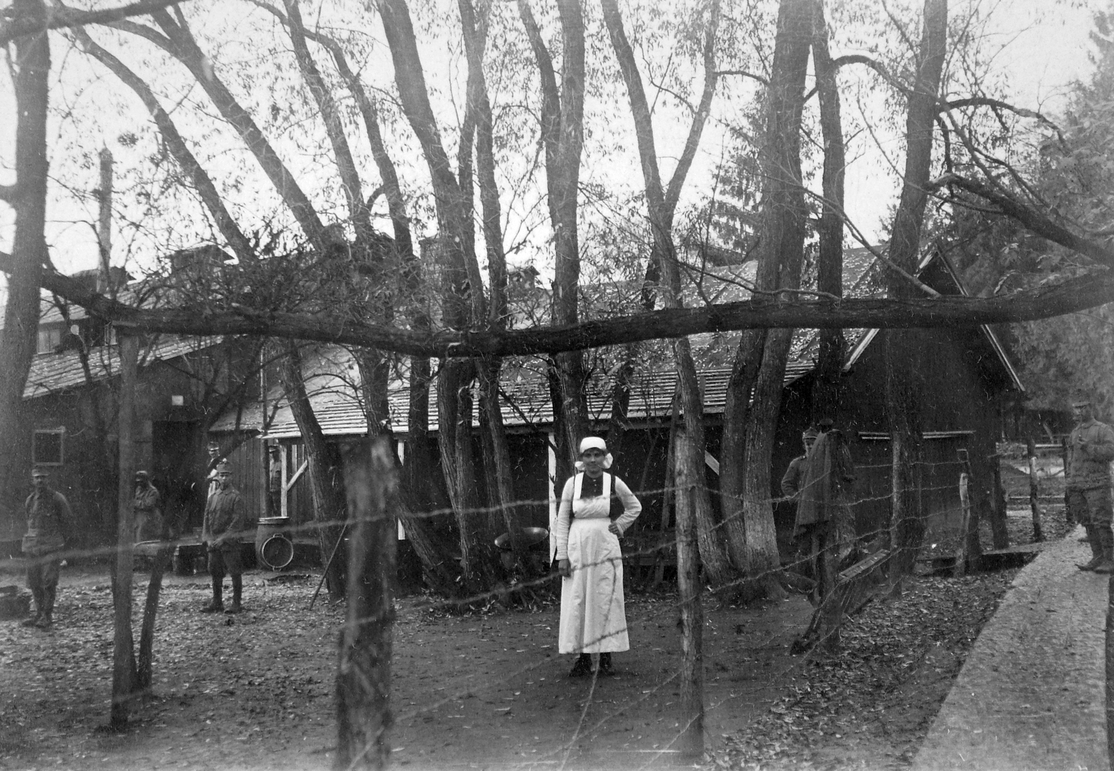 1917, Fortepan, First World War, woods, yard, autumn, nurse, fence, Fortepan #20599