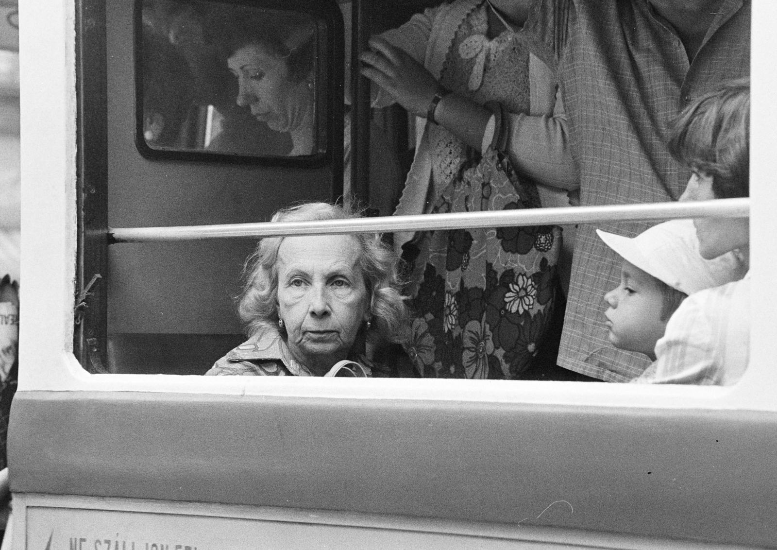 1979, Kereki Sándor, window, passenger, looking into the distance, old person, Fortepan #206242
