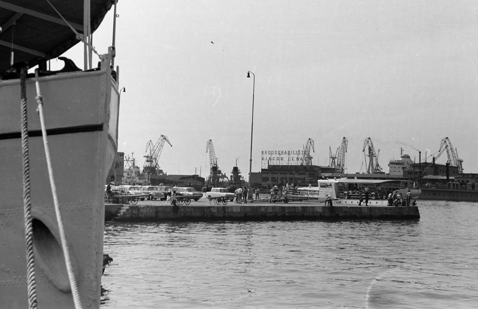 Croatia,Adriatic Sea, Rijeka, kikötő, szemben a "Viktor Lenac" dokk., 1975, Kopányi György, Yugoslavia, port, crane, ship, Fortepan #206300