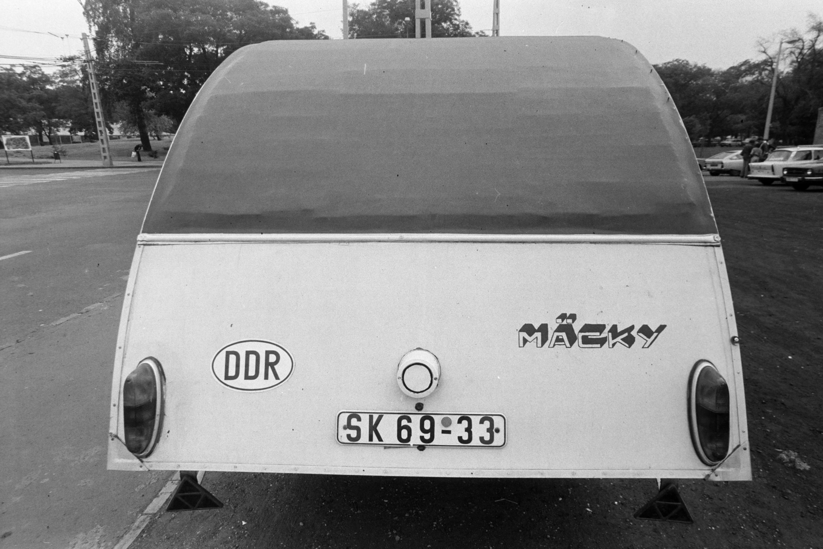 Hungary, Budapest XIV., Kacsóh Pongrác út a Hermina (Május 1.) út - Kós Károly sétány (Városligeti Népköztársaság útja) - Állatkerti körút találkozásánál., 1977, Kereki Sándor, Budapest, QEK-brand, number plate, Fortepan #206533