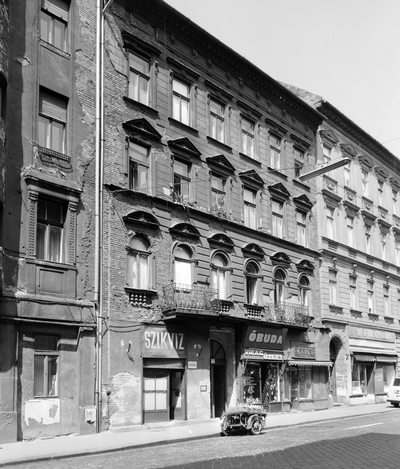 Hungary, Budapest VII., István (Landler Jenő) utca, középen a 42-es számú ház., 1974, FŐFOTÓ, Budapest, Fortepan #206597