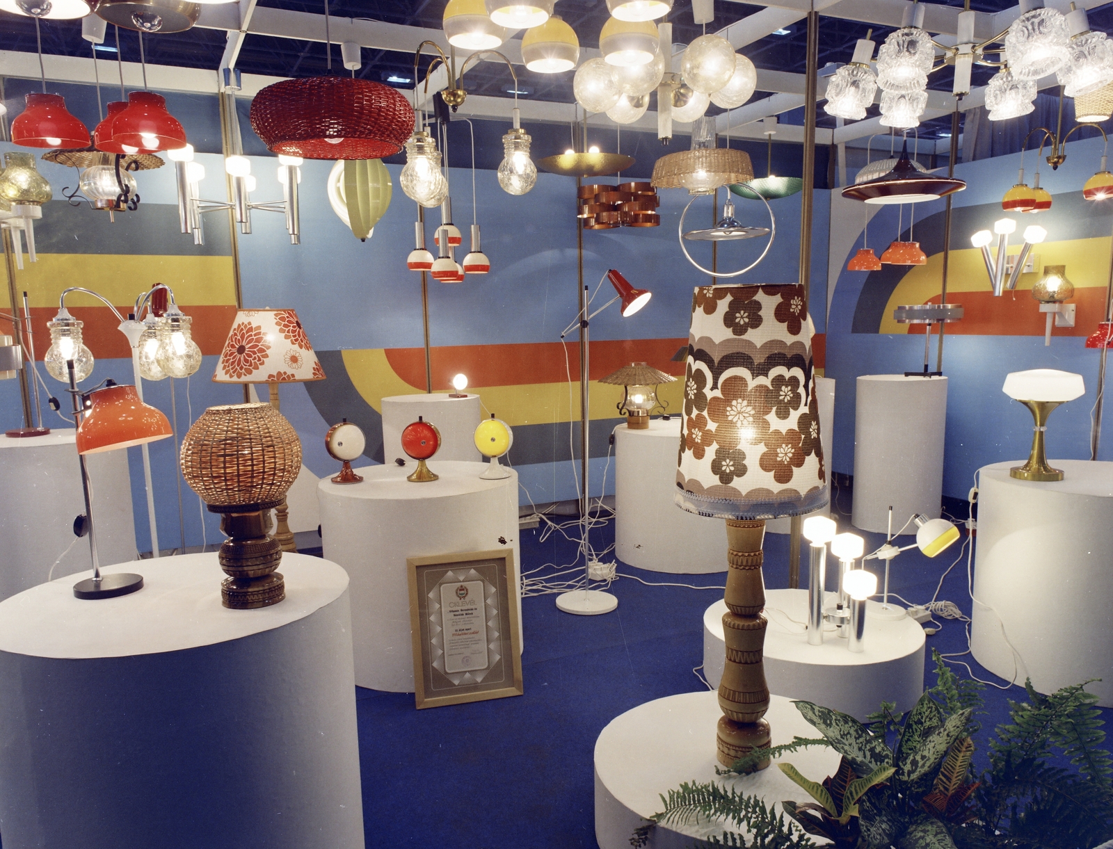 Hungary, Budapest X., Albertirsai úti vásárterület., 1974, FŐFOTÓ, colorful, Budapest, light, Fortepan #206664