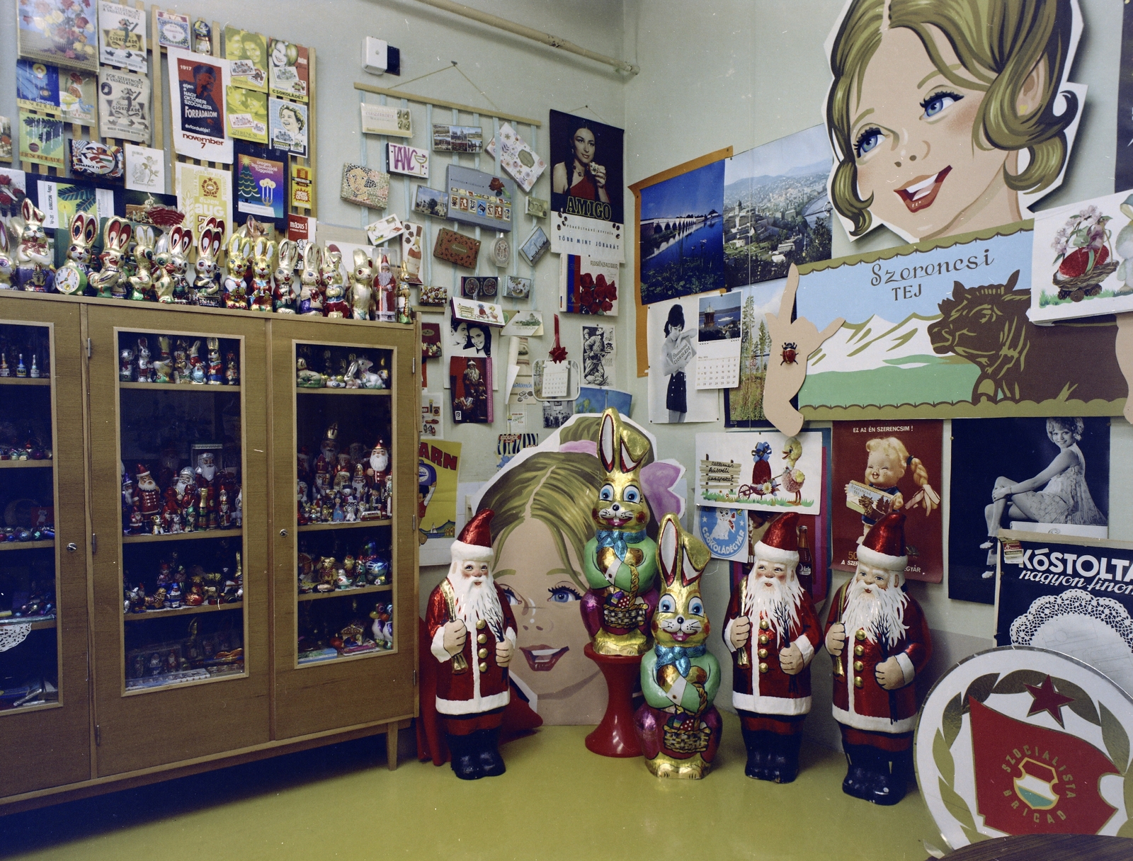 1975, FŐFOTÓ, colorful, Santa Claus, chocolate, Easter, Fortepan #206766