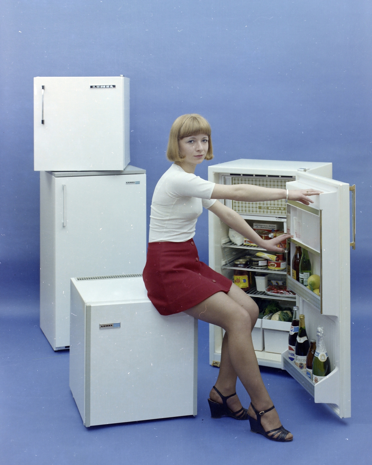 Hungary, 1977, FŐFOTÓ, colorful, refrigerator, miniskirt, advertising photography, Fortepan #207178