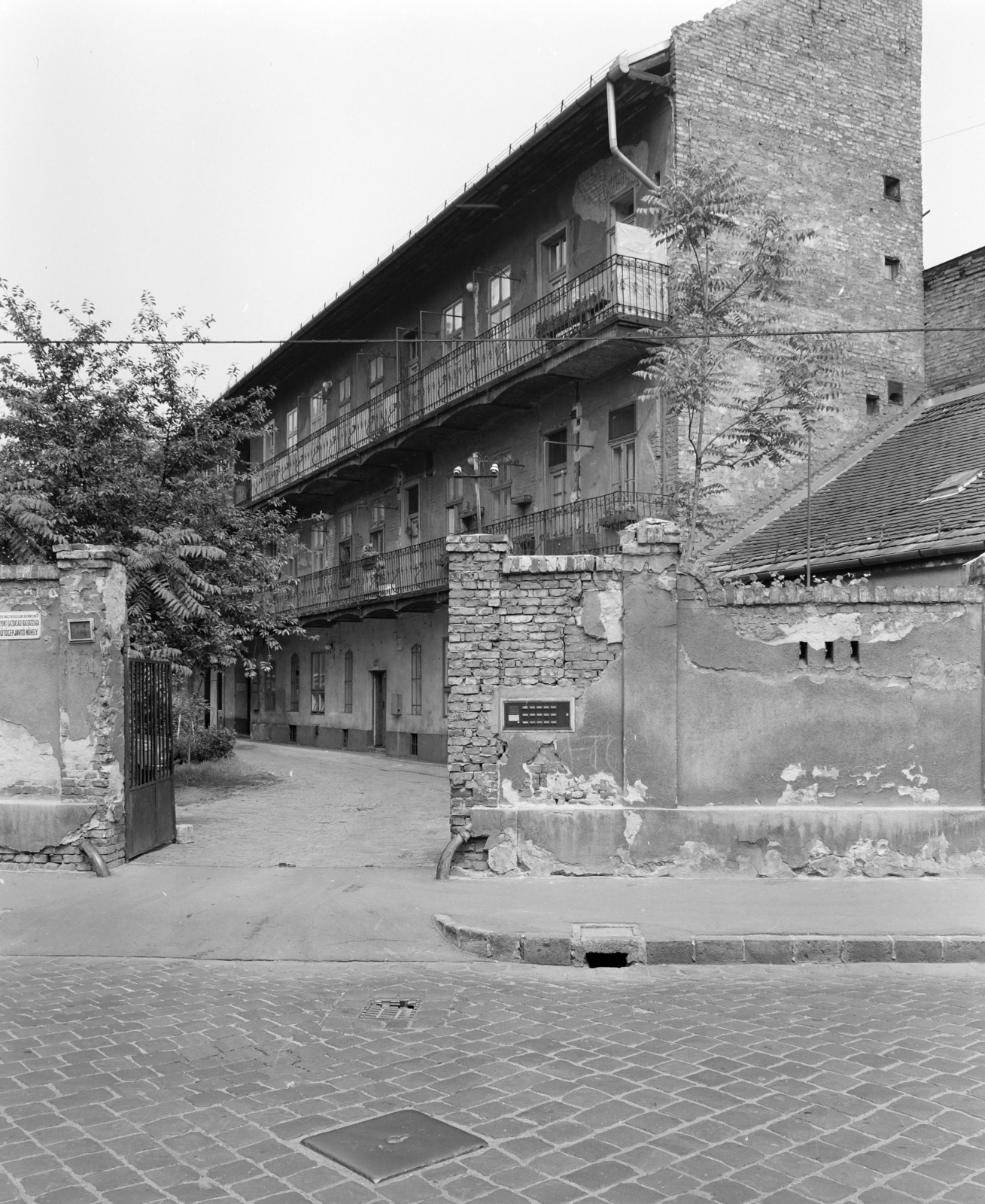 Hungary, Budapest VIII., Magdolna utca (Koltói Anna utca) 14., 1977, FŐFOTÓ, Budapest, Fortepan #207222