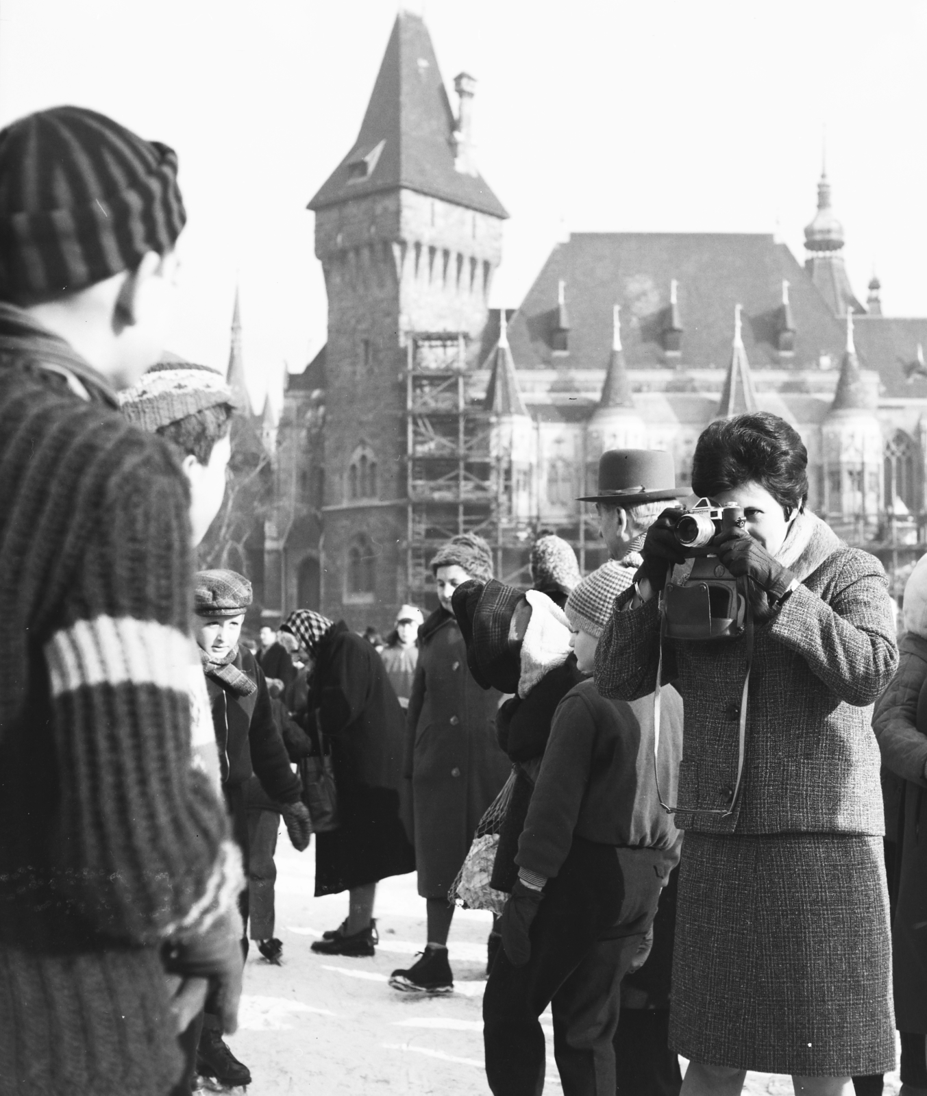 Hungary, Budapest XIV., Műjégpálya., 1965, FŐFOTÓ, ice-skating rink, Budapest, photography, camera, ice skate, skating, Fortepan #207399