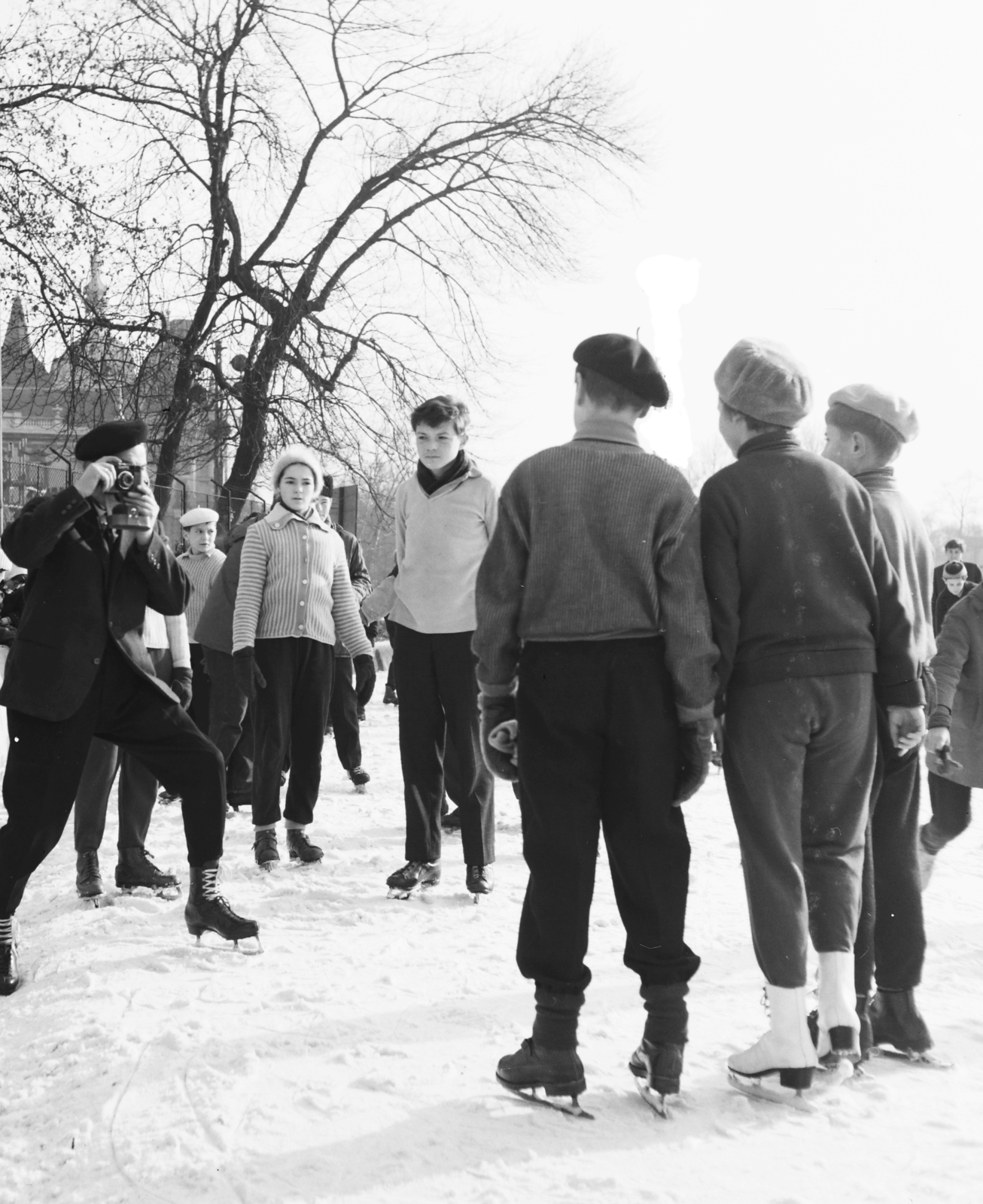 Hungary, Budapest XIV., Műjégpálya., 1965, FŐFOTÓ, skating, Budapest, photography, camera, ice skate, Fortepan #207400