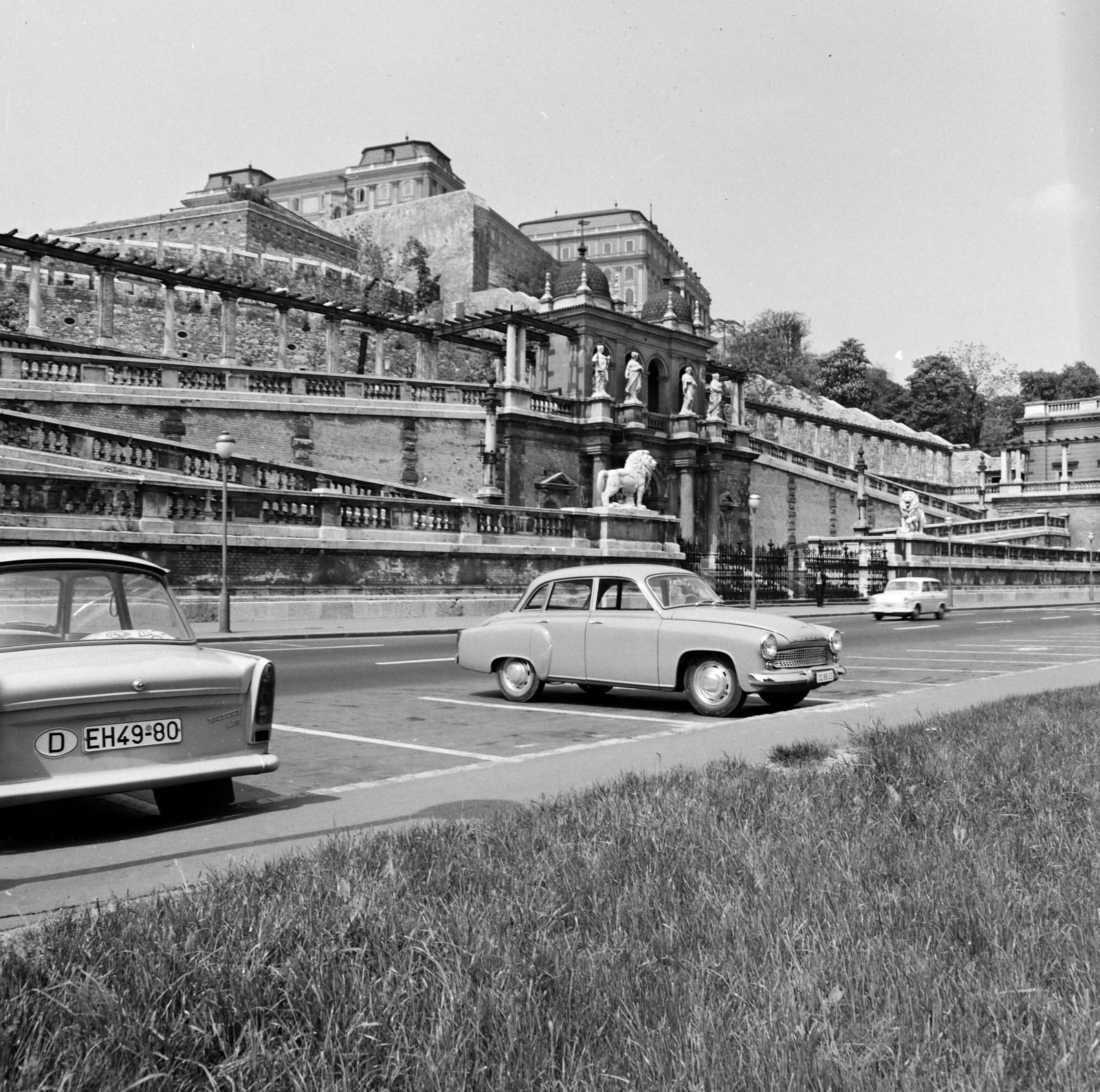 Hungary, Budapest I., Várkert Bazár, Budai Ifjúsági Park., 1969, FŐFOTÓ, Trabant-brand, Wartburg-brand, Budapest, Fortepan #207488