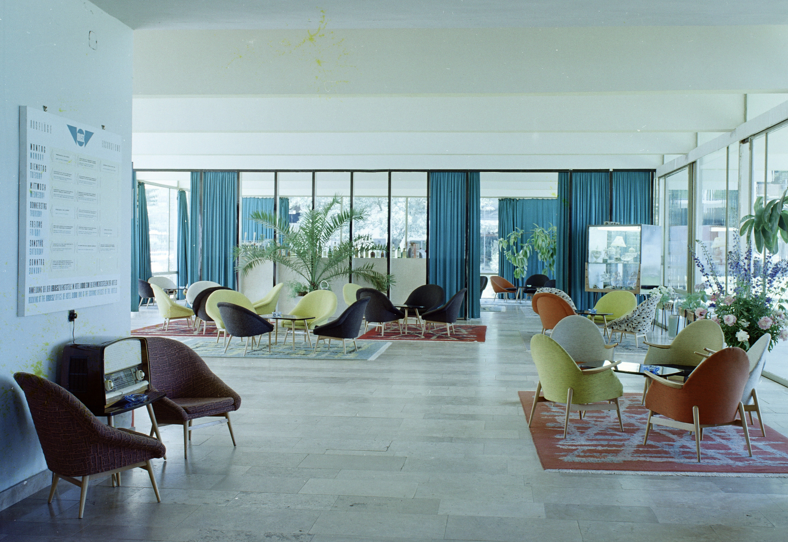 Hungary,Lake Balaton, Siófok, Petőfi sétány, a Hotel Hungária hallja., 1967, FŐFOTÓ, Fortepan #207528