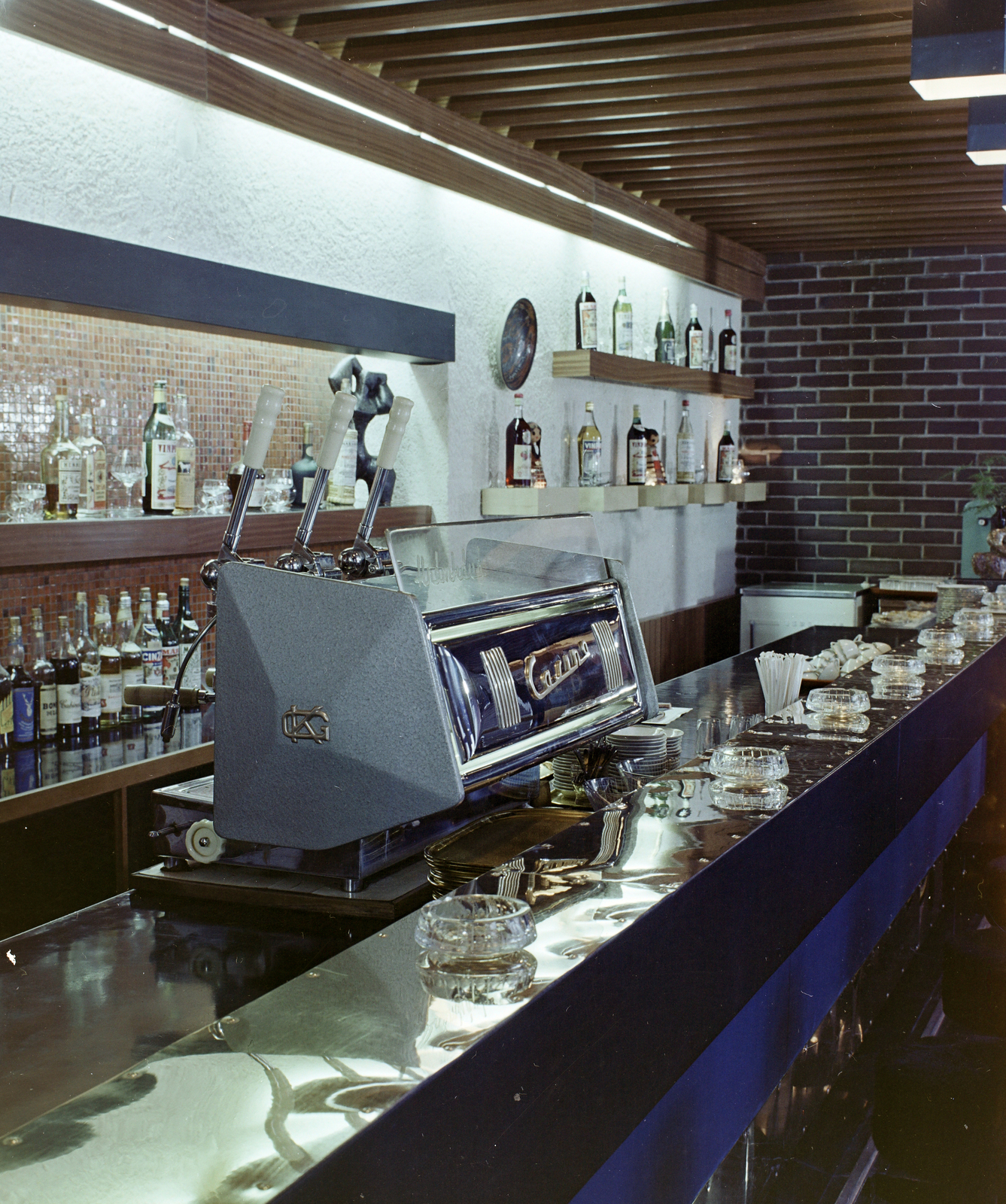 1967, FŐFOTÓ, drink, coffee maker, shop interior, Casino coffee machine, colorful, Fortepan #207549
