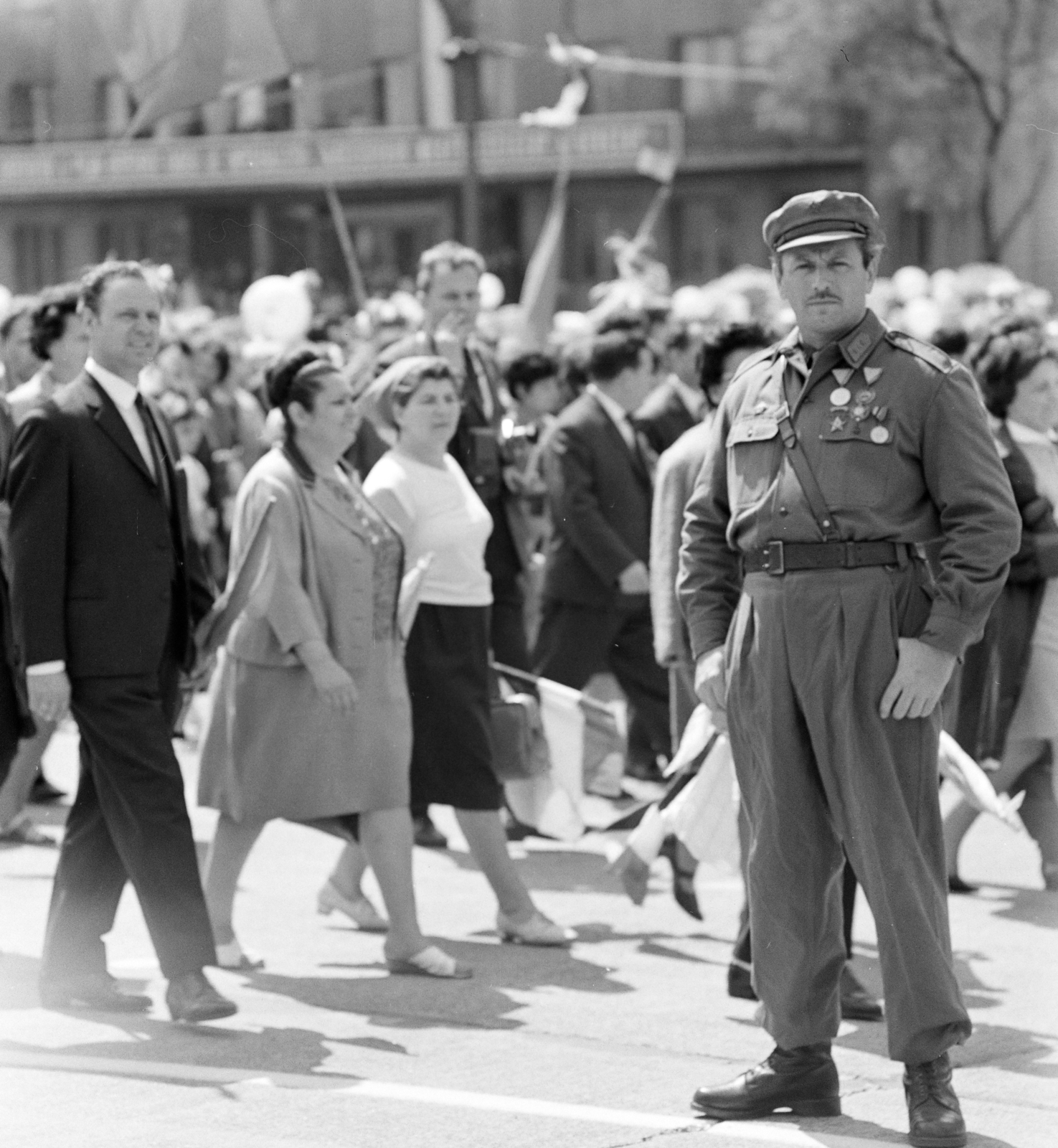 1968, FŐFOTÓ, Workers' Militia, 1st of May parade, Fortepan #207652