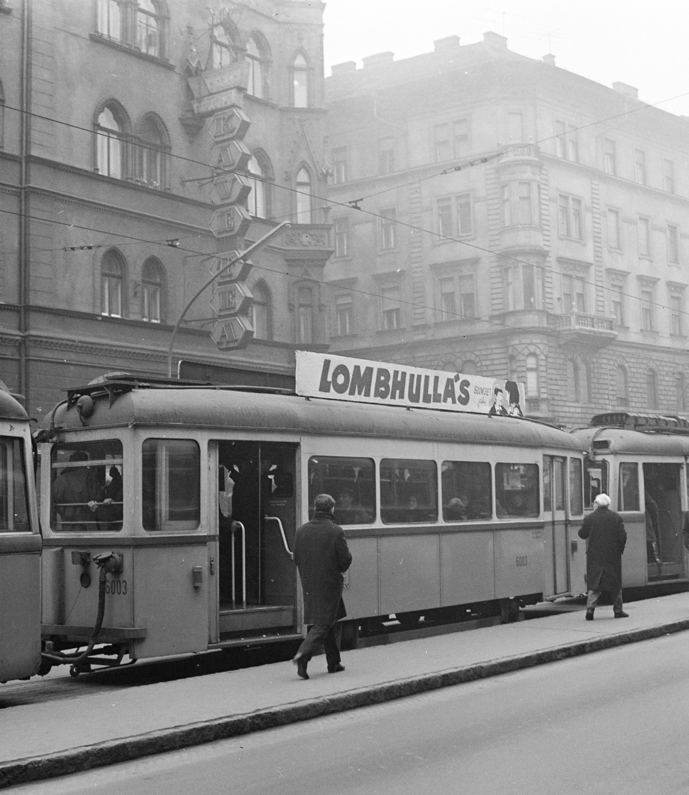 Hungary, Budapest VII., Erzsébet (Lenin) körút a Wesselényi utca felé nézve., 1968, FŐFOTÓ, tram, Budapest, movie poster, Fortepan #207767