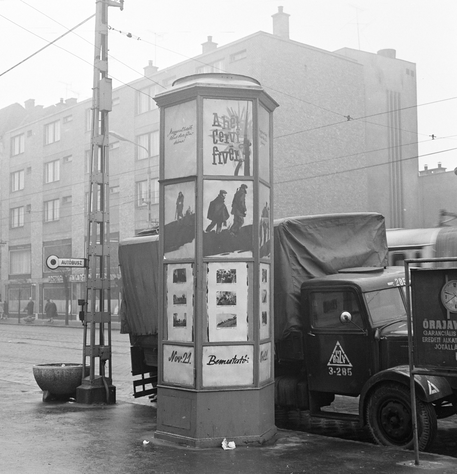 Hungary, Budapest IV., Árpád út, szemben a 63-65-ös számú ház., 1968, FŐFOTÓ, Budapest, movie poster, Fortepan #207797