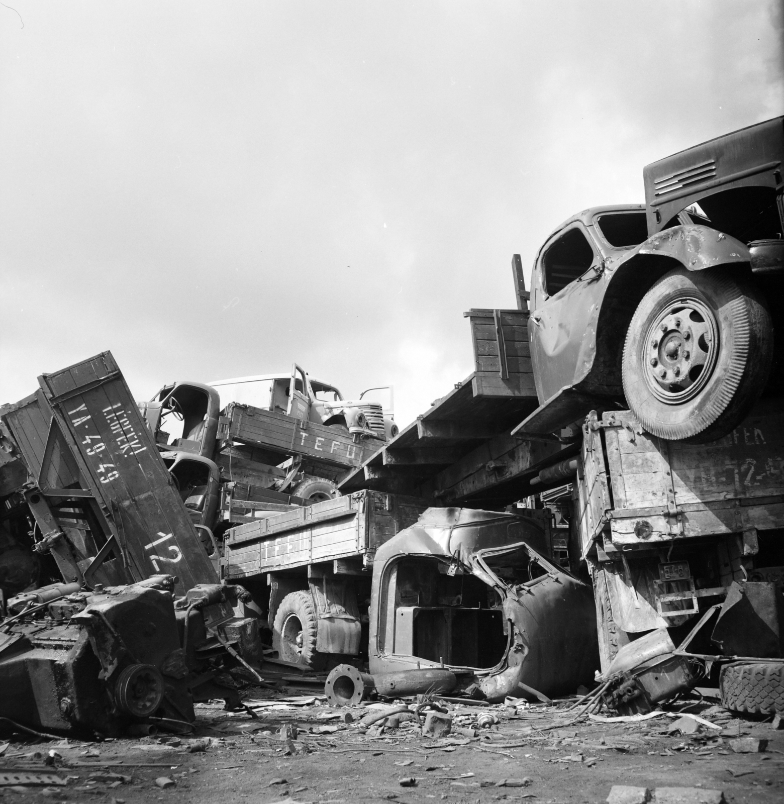 Hungary, Pécs, Légszeszgyár utca 34., a Diófa utca sarkán. MÉH (Melléktermék- és Hulladékgyűjtő Vállalat) telep., 1969, FŐFOTÓ, Best of, Fortepan #208008