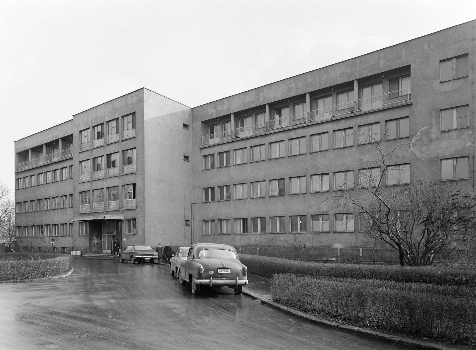 Hungary, Budapest XI., a Tétényi úti (később Szent Imre) Kórház főépülete., 1969, FŐFOTÓ, Budapest, Fortepan #208572