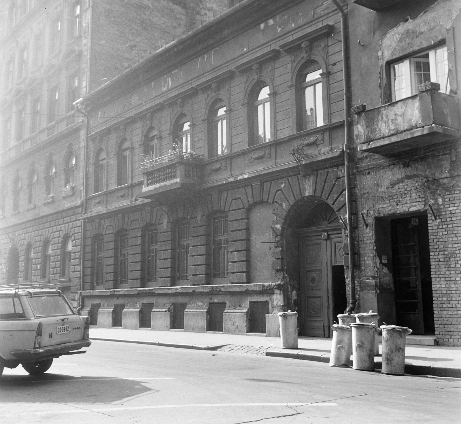 Magyarország, Budapest VII., Jósika utca, szemben középen a 12-es számú ház., 1969, FŐFOTÓ, Budapest, Fortepan #208726