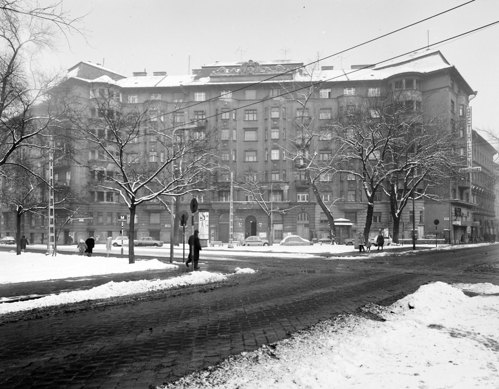 Hungary, Budapest VII., Bethlen Gábor tér 3., balra a Bethlen Gábor utca, jobbra az István (Landler Jenő) utca., 1970, FŐFOTÓ, Budapest, Fortepan #208829