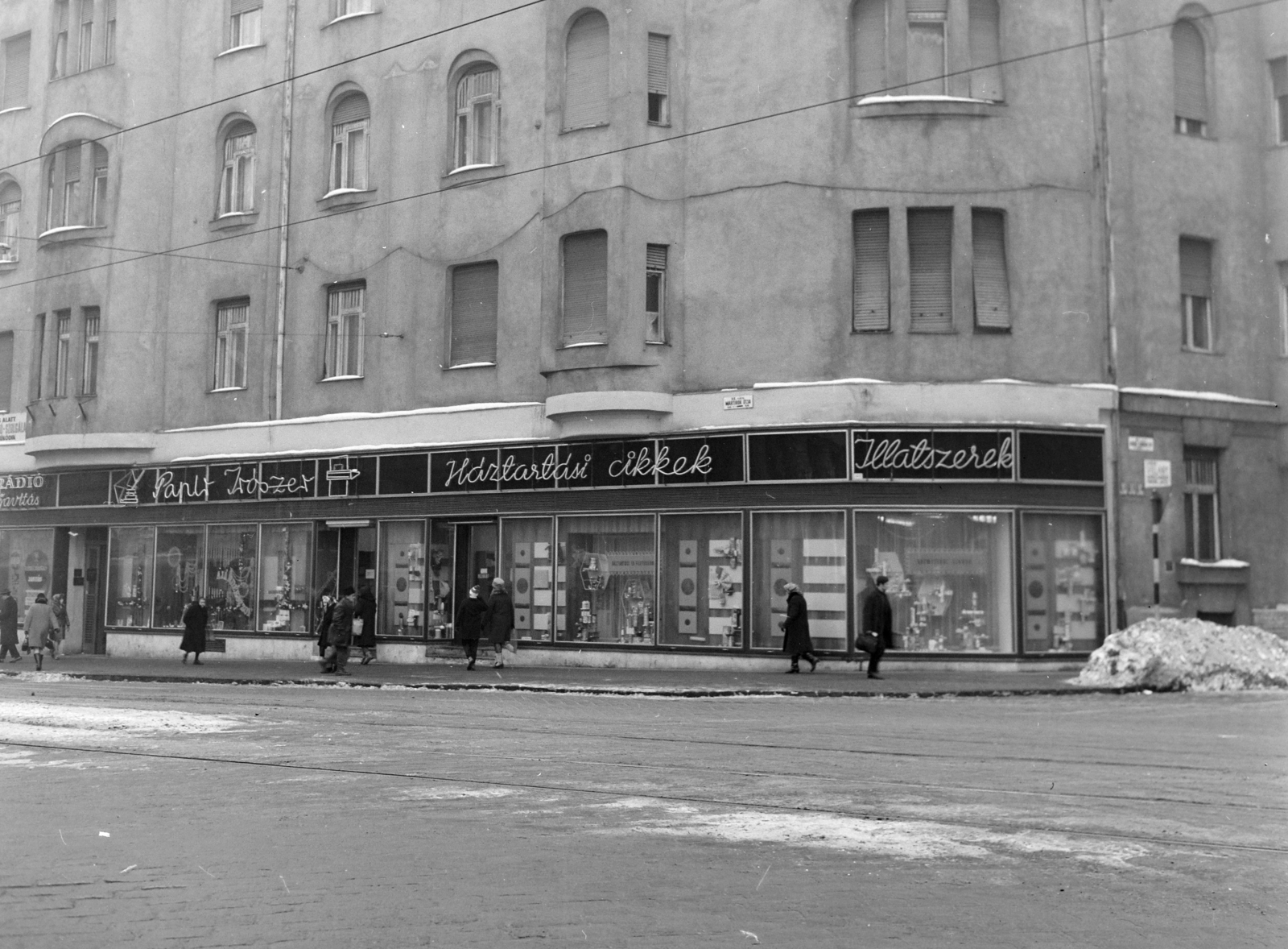 Hungary, Budapest II., Margit körút (Mártírok útja), szemben a 48-as számú ház, jobbra a Szász Károly utca., 1970, FŐFOTÓ, Budapest, Fortepan #208897