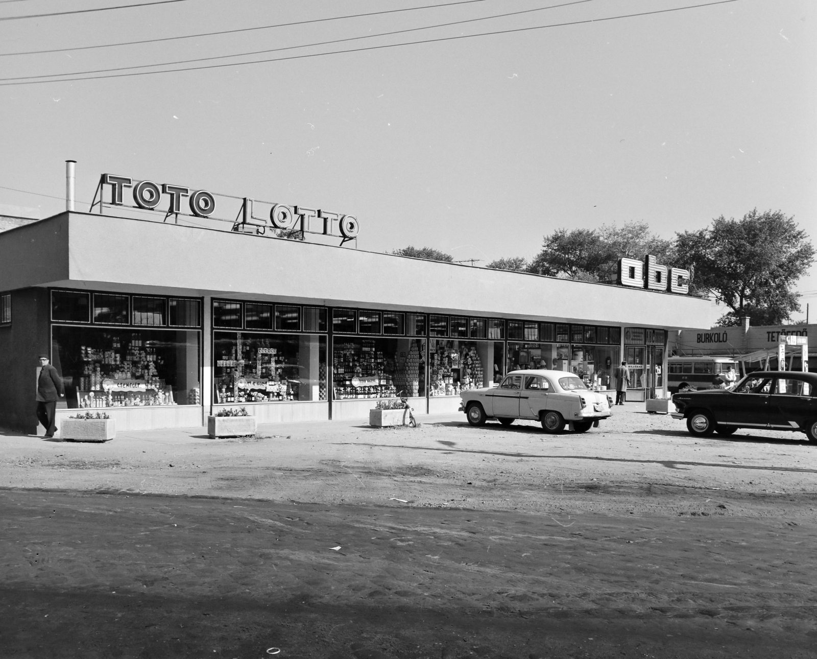 Hungary, Budapest IV., Kiss János utca, háttérben a Szilágyi utca. ABC áruház., 1970, FŐFOTÓ, Budapest, Fortepan #208921