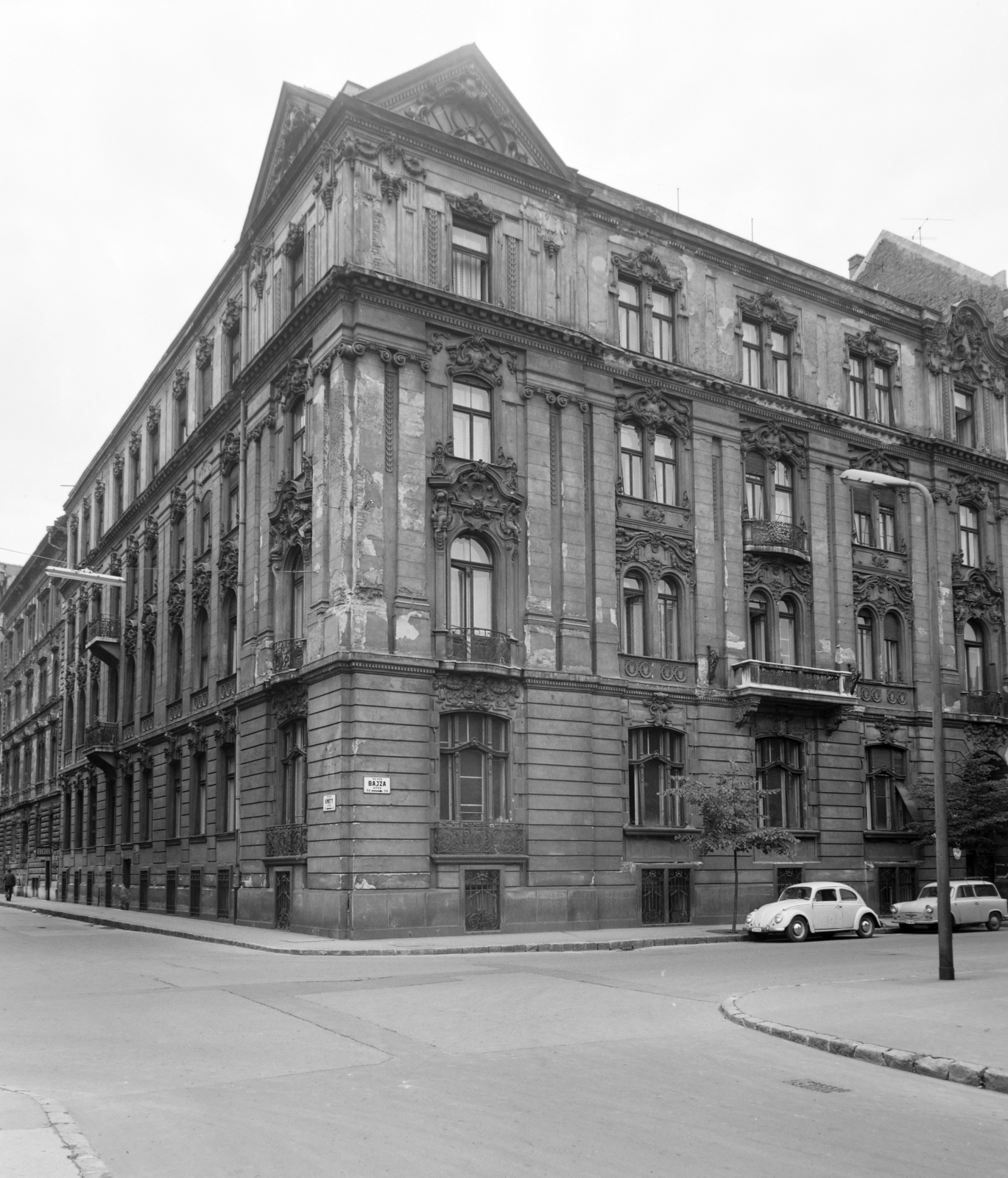 Hungary, Budapest VI., a Bajza utca 52-es számú ház, balra a Kmety utca., 1970, FŐFOTÓ, Budapest, Fortepan #208961