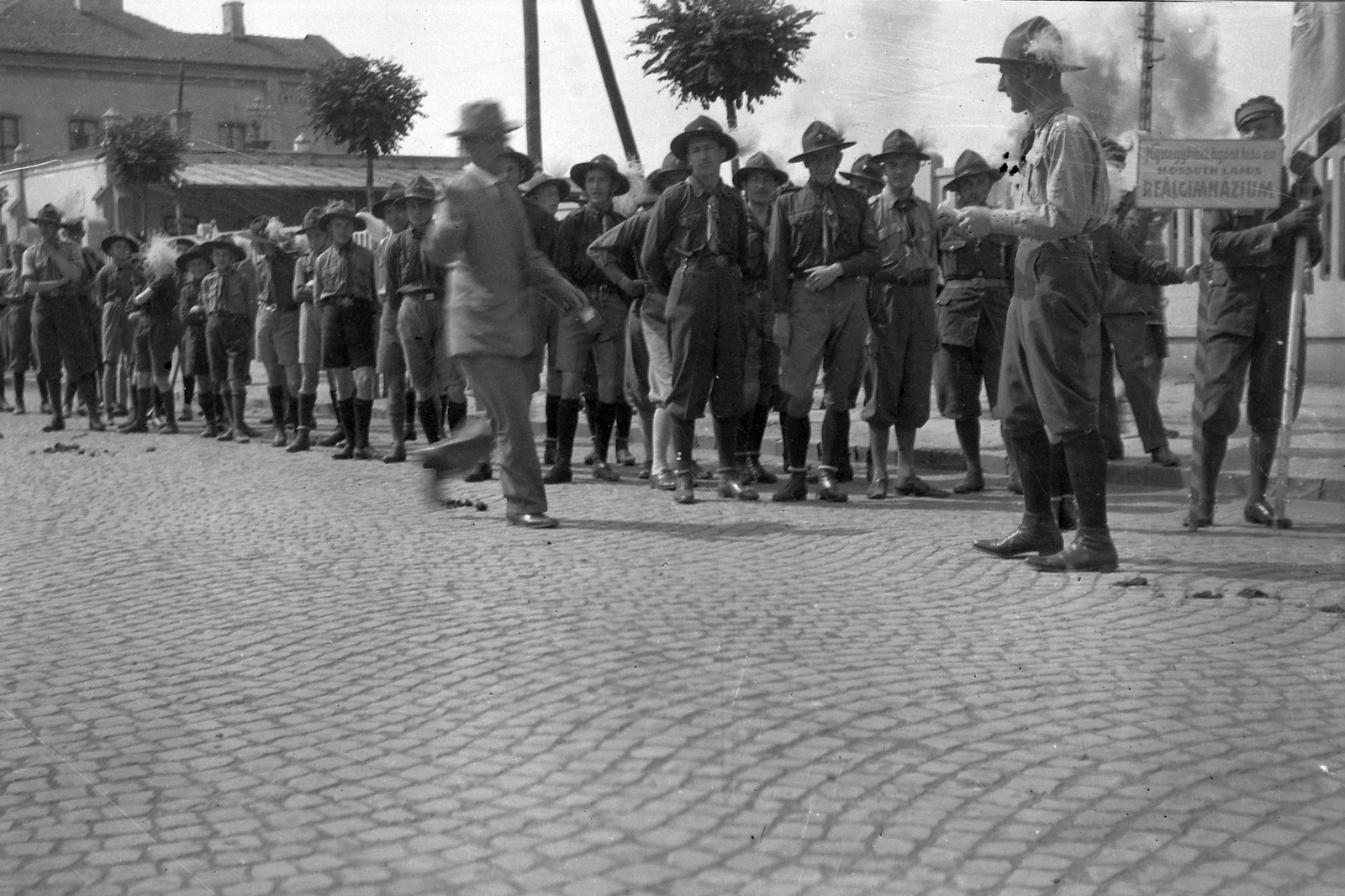 Hungary, Nyíregyháza, a Kossuth gimnázium cserkészei., 1930, Hegedűs Judit, hat, uniform, scouting, cobblestones, maidenhair, Fortepan #20908