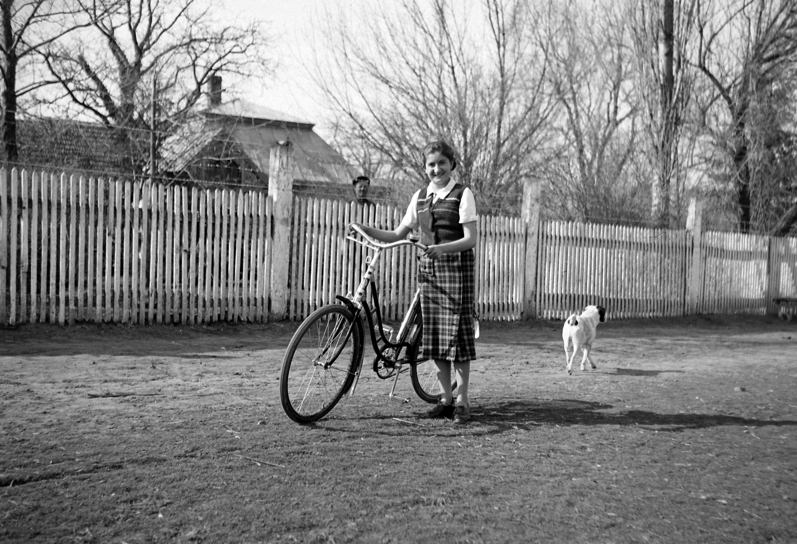 1940, Hegedűs Judit, bicycle, dog, lath fence, fence, Weiss Manfréd-brand, Fortepan #20917