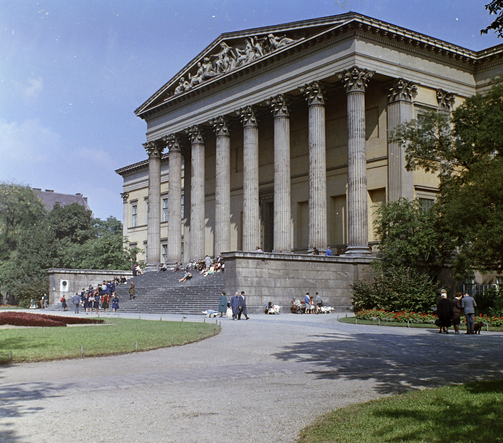 Hungary, Budapest VIII., Múzeumkert, a Magyar Nemzeti Múzeum., 1962, FŐFOTÓ, museum, Budapest, National museum, Fortepan #209183